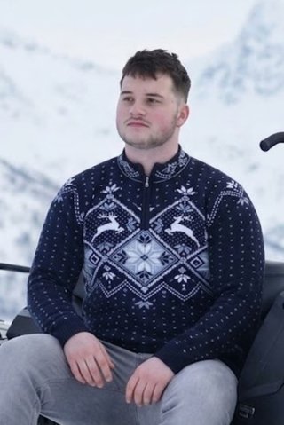 Men’s Norwegian Knit Sweater – Deer Motif, Blue