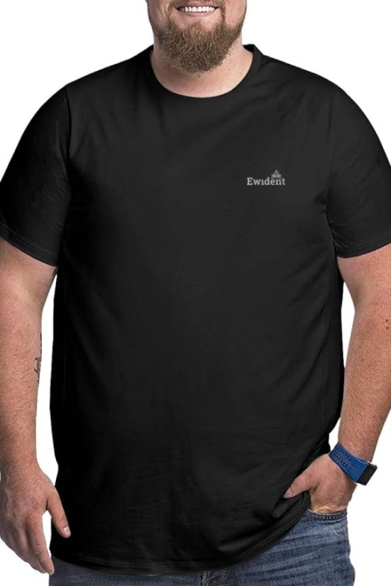 Crna muška majica u većim veličinama