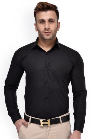 Men’s black long sleeve shirt