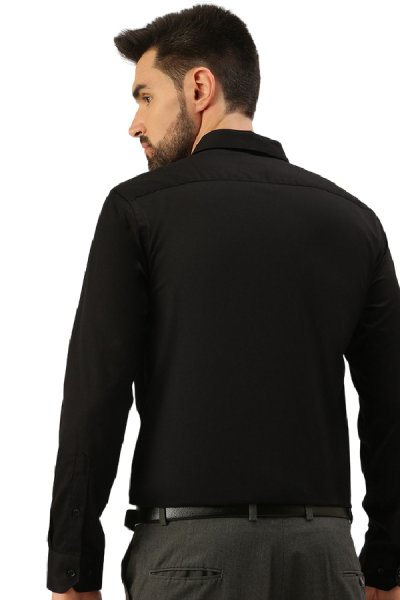 Štýlová pánska košeľa s dlhým rukávom 44513 čierna