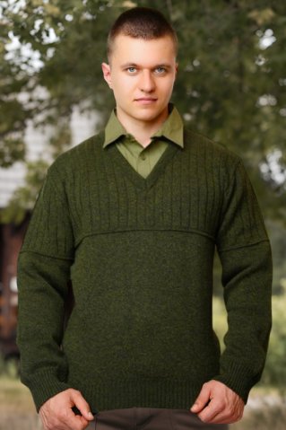 Lesik Hunting Sweater with Modern Neckline – Ewident