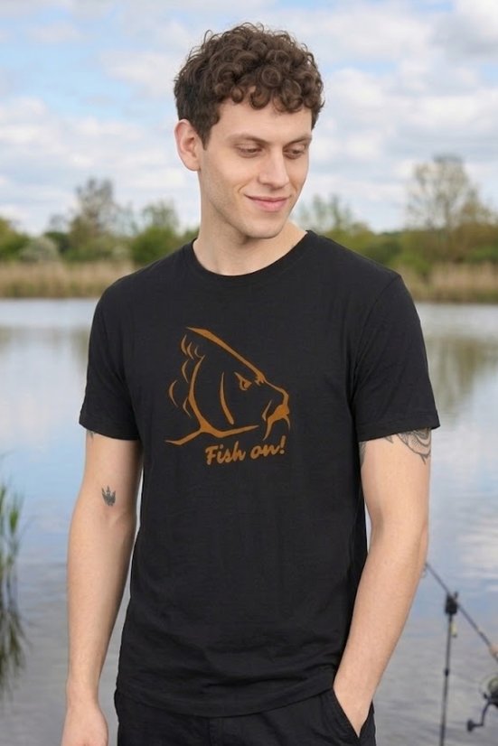 Muška ribolovna majica Fish On! – moderna crna majica za ribolovce
