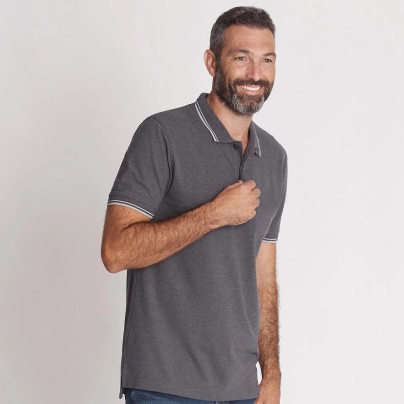 Premium muška polo majica Ewident 95003 – Bočni pogled na usavršen kroj i detalje rukava.