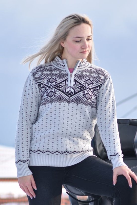 Kamela-Z – ženski sivi norveški pleteni džemper