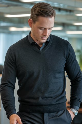 Jednobarevný pulovr tmavo šedá