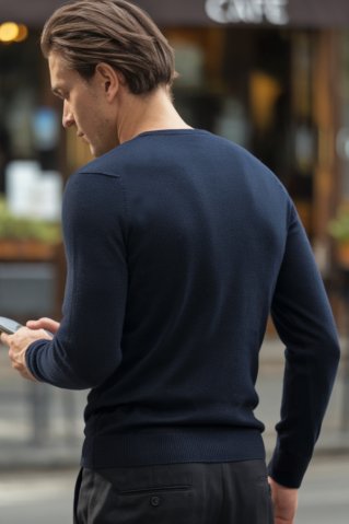 Jednobojni plavi pulover, 100% pamuk