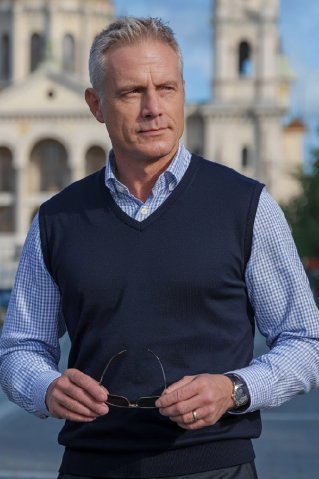 Pánska pletená vesta 00699 980 modrá