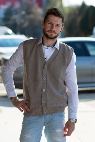 Brezrokavnik z zapenjanjem na gumbe MilanBBA