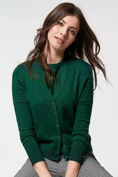 Elegantný dámsky sveter 00697 zelená