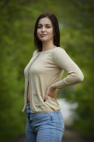 Svetřik Nada-BA béžová