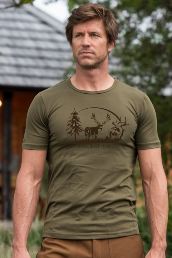 Lov majica sa siluetom jelena u šumi