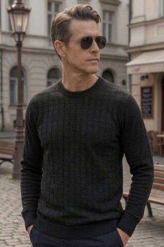 Muški crni pleteni pulover Kocka – moderan