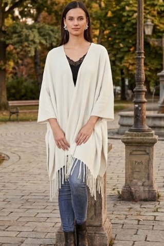 Ženski pleten pončo z resicami natur