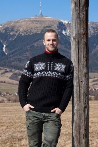 KIRK-Z pánsky čierny sveter s nórskym vzorom