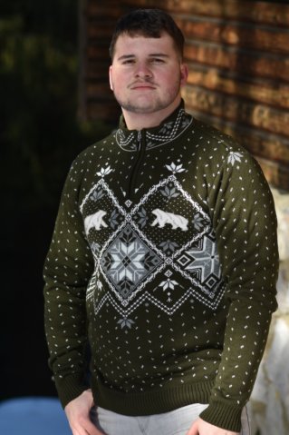 Ewident Knitted Sweater with Norwegian Pattern and Bear Motif