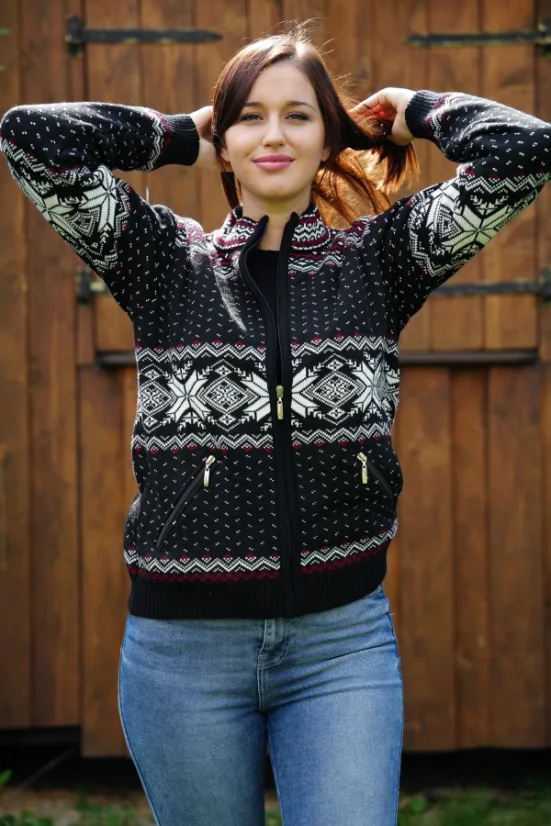 Dámsky čierny vlnený sveter s nórskym vzorom Oria-Z