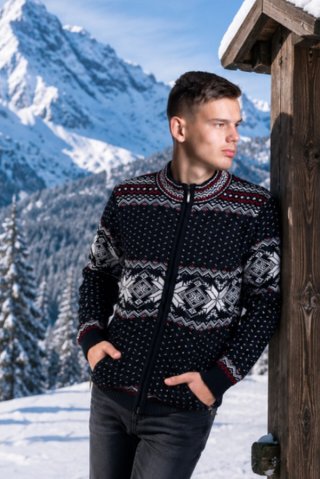 Orio-AZ men’s black wool sweater with Norwegian pattern and pockets