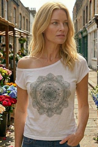 Ženska bombažna bela majica Mandala – stilski dizajn