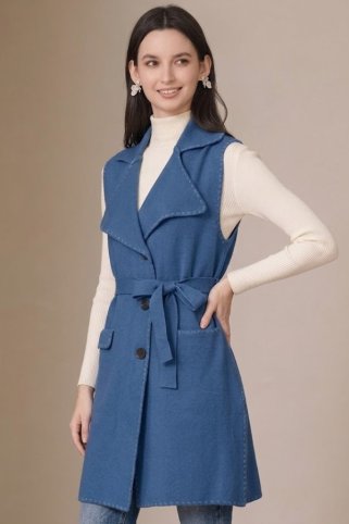 Pleten brezrokavnik z žepi, gumbi in pasom ocean