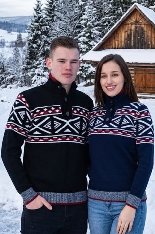 Fekete norvég férfi pulóver gombos – Kleo